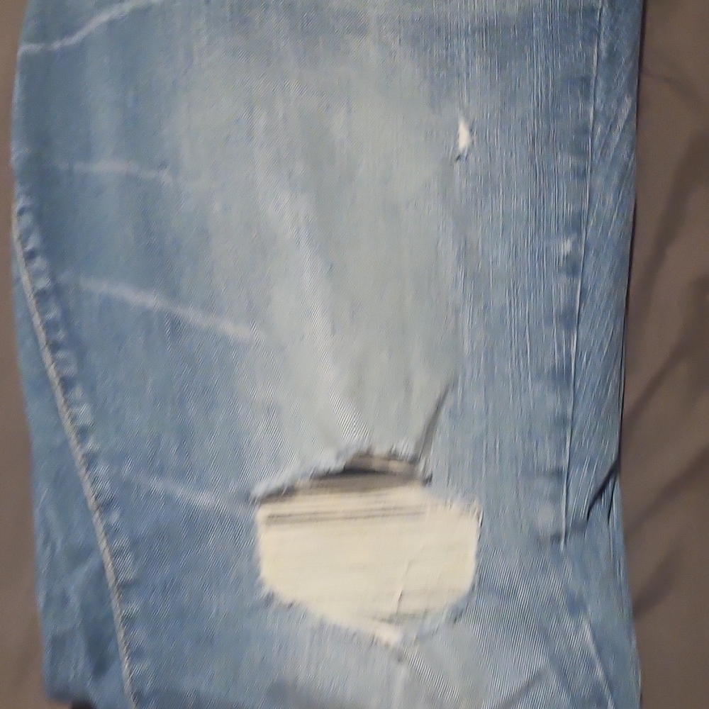 Distressed Blue Jeans - Picture 5 of 8